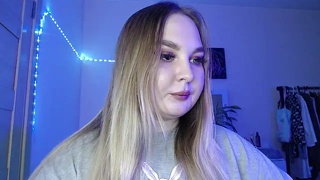 Snapshot of Greeenfriends6969 chatting on February 6, 2025, 8:02 pm Greeenfriends6969 online show from February 6, 2025, 8:02 pm