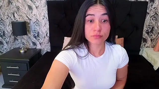 ChloeTurner  online show from February 21, 2026, 8:21 pm