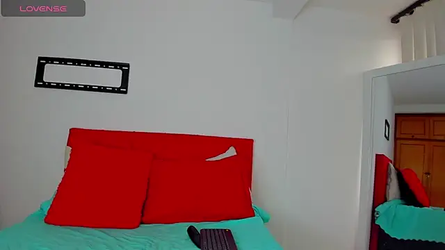 emagarcia online show from October 27, 2025, 1:59 pm