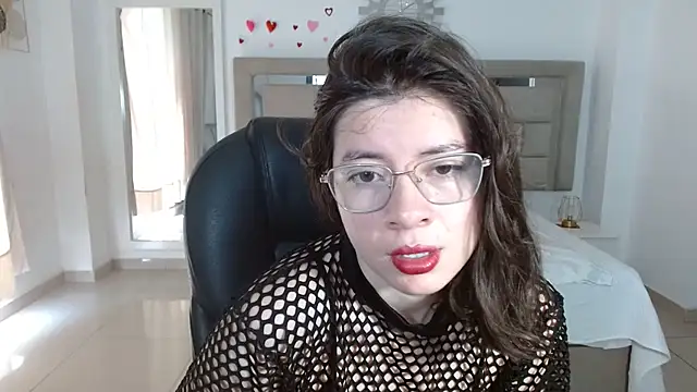 Snapshot of zoecruzz chatting on September 26, 2025, 2:54 pm zoecruzz online show from September 26, 2025, 2:54 pm