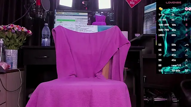 Raissa sky26 online show from November 26, 2025, 3:51 am