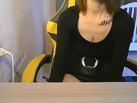 Feli blue online show from February 24, 2025, 9:00 am