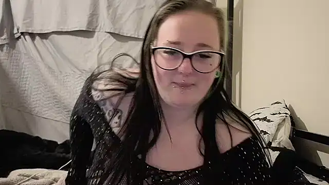 Snapshot of Bunny_Cummings chatting on May 18, 2026, 10:26 pm Bunny Cummings online show from May 18, 2026, 10:26 pm