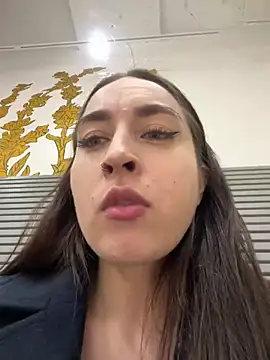 Holly Play online show from December 24, 2024, 12:44 pm