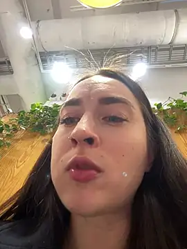 Holly Play online show from January 3, 2025, 12:19 pm