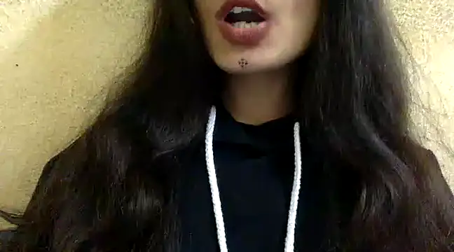 Snapshot of krati74 chatting on January 23, 2025, 5:42 pm krati74 online show from January 23, 2025, 5:42 pm