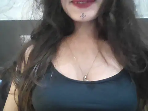 Snapshot of krati74 chatting on September 28, 2025, 3:39 pm krati74 online show from September 28, 2025, 3:39 pm