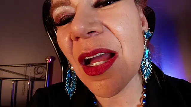 Snapshot of MelaniaKnauss chatting on June 5, 2026, 8:25 pm MelaniaKnauss online show from June 5, 2026, 8:25 pm