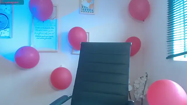 lucy diiaz online show from February 15, 2025, 7:06 pm