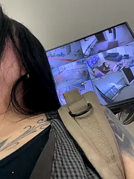 eva sexx69 online show from December 17, 2025, 12:00 pm