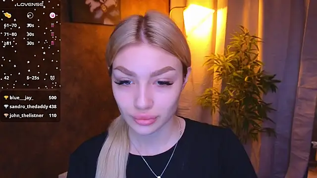 Ella Milla online show from January 20, 2025, 5:37 am