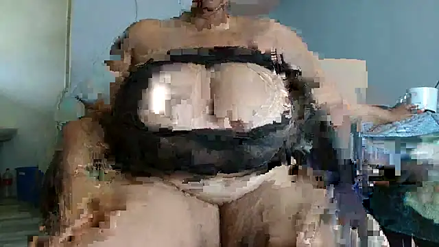 Hugetittiesxx2 online show from December 17, 2025, 5:24 am