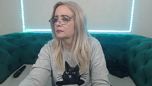 Snapshot of IvanaCharm chatting on January 11, 2026, 4:28 am IvanaCharm online show from January 11, 2026, 4:28 am