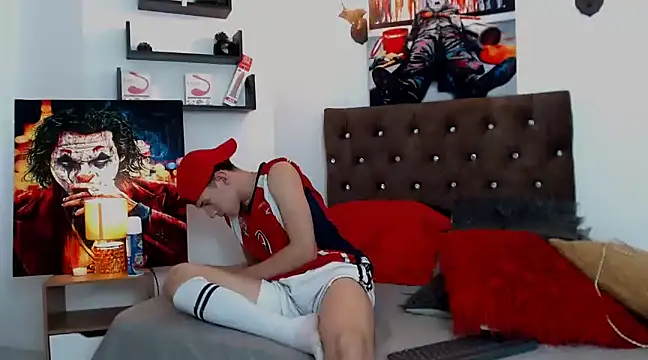 flowers18 online show from January 17, 2025, 8:44 pm