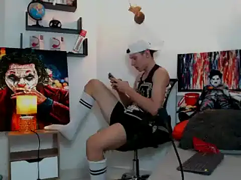 flowers18 online show from January 27, 2025, 12:43 am