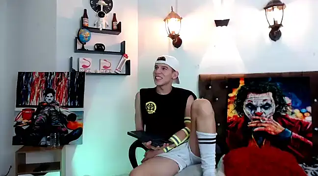 flowers18 online show from February 25, 2025, 1:30 am