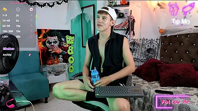 flowers18 online show from October 21, 2025, 9:48 pm