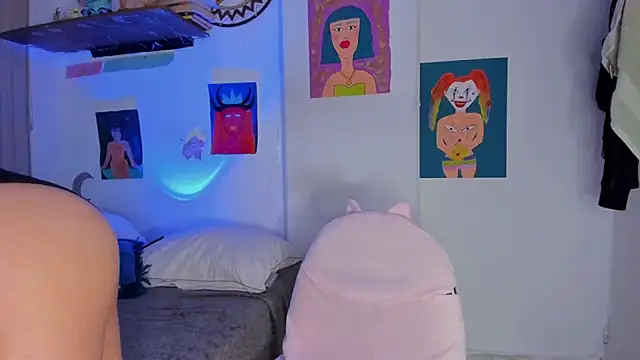 Snapshot of azumi_cutiepie_ chatting on December 23, 2024, 10:12 pm azumi cutiepie online show from December 23, 2024, 10:12 pm