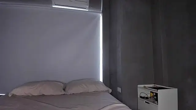 Snapshot of azumi_cutiepie_ chatting on September 22, 2025, 1:57 pm azumi cutiepie online show from September 22, 2025, 1:57 pm