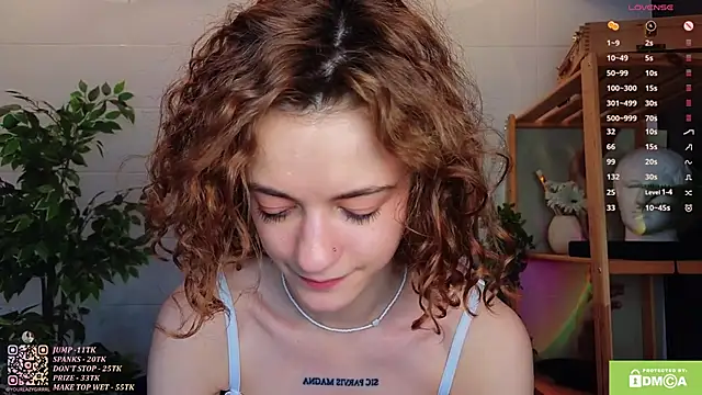 Curly Moon online show from March 1, 2025, 5:16 pm