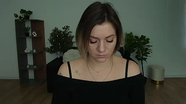 MariaSttone online show from February 4, 2025, 10:21 am