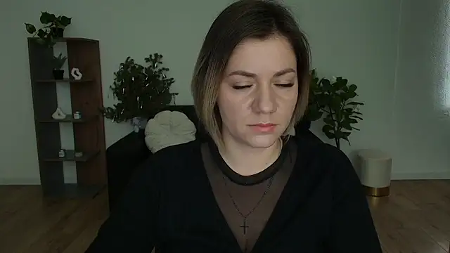 MariaSttone online show from February 5, 2025, 2:59 pm