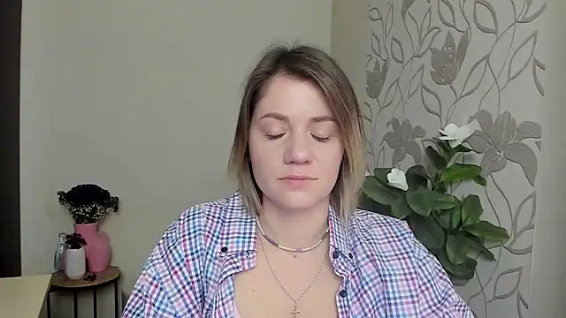 MariaSttone online show from March 9, 2025, 11:14 am