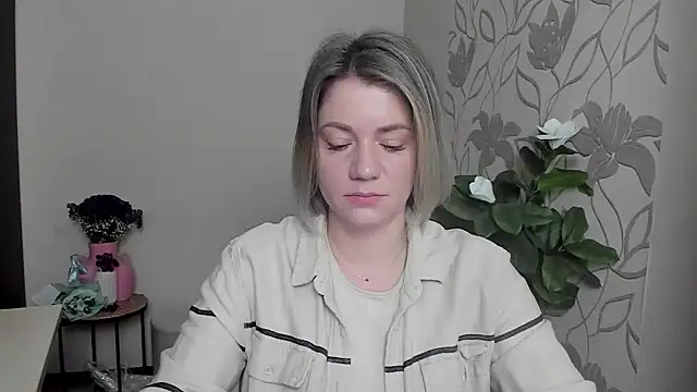 MariaSttone online show from March 13, 2025, 11:19 am