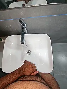 rahulGJ03 online show from February 17, 2026, 10:38 pm