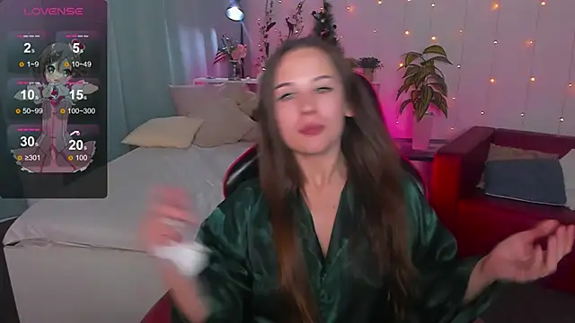 Makima lee online show from December 16, 2024, 4:49 pm