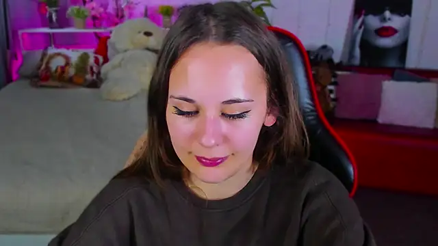 Makima lee online show from February 22, 2025, 1:35 pm