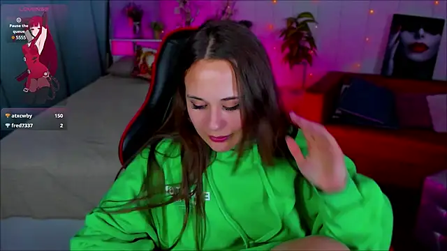 Makima lee online show from February 24, 2025, 7:41 pm