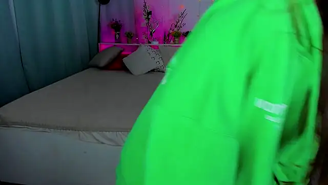 Makima lee online show from February 28, 2025, 7:35 pm