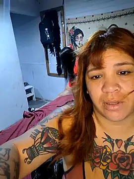 Naturalmenteyoo online show from February 28, 2026, 2:56 am