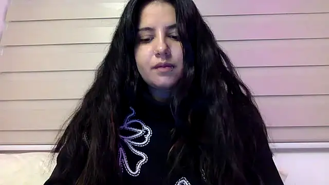 Snapshot of Mariasool chatting on September 24, 2025, 4:27 am Mariasool online show from September 24, 2025, 4:27 am