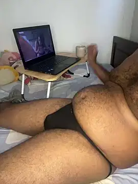 Snapshot of maskedmensl chatting on January 8, 2025, 10:37 am maskedmensl online show from January 8, 2025, 10:37 am