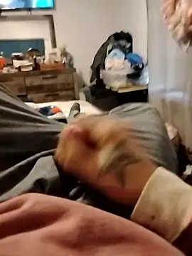 Snapshot of hornygiltz92 chatting on January 18, 2026, 9:18 pm hornygiltz92 online show from January 18, 2026, 9:18 pm