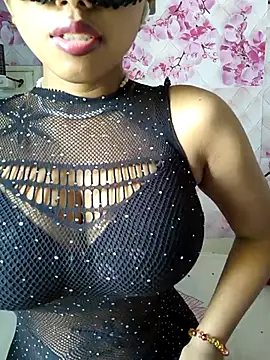 sandy naughty online show from April 18, 2026, 4:38 am