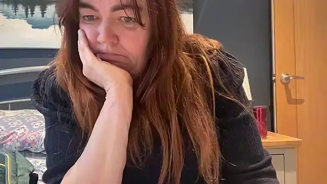 curvy-milf-abbie online show from February 3, 2026, 3:50 pm