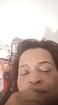 Snapshot of _violetta_- chatting on February 24, 2025, 10:58 pm  violetta - online show from February 24, 2025, 10:58 pm