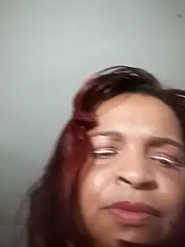 Snapshot of _violetta_- chatting on March 2, 2025, 6:19 pm  violetta - online show from March 2, 2025, 6:19 pm