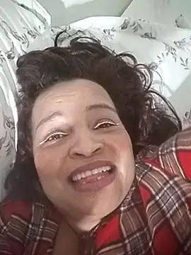 Snapshot of _violetta_- chatting on March 13, 2025, 5:50 pm  violetta - online show from March 13, 2025, 5:50 pm
