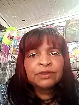Snapshot of _violetta_- chatting on March 19, 2025, 6:44 pm  violetta - online show from March 19, 2025, 6:44 pm
