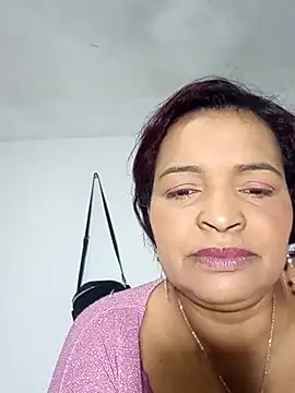 Snapshot of _violetta_- chatting on September 22, 2025, 11:56 am  violetta - online show from September 22, 2025, 11:56 am