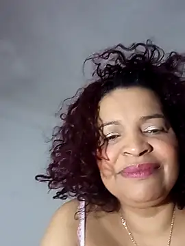 Snapshot of _violetta_- chatting on October 19, 2025, 11:33 am  violetta - online show from October 19, 2025, 11:33 am