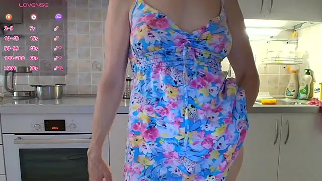 MilfeaN online show from September 22, 2025, 6:37 am