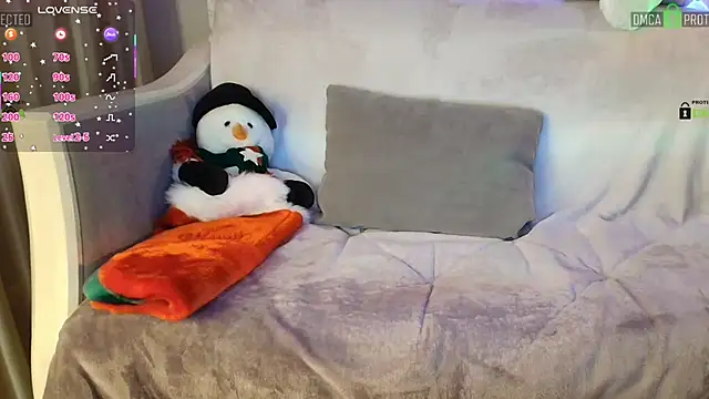 MilfeaN online show from December 20, 2025, 1:40 pm