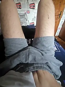 Azerty0911 online show from December 2, 2025, 9:25 am