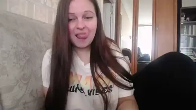 CatMelissa online show from April 29, 2026, 9:57 am