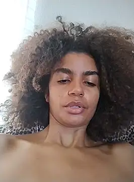 Emanuelle manu online show from February 12, 2025, 4:22 pm